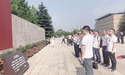 2019年7月4日，公司組織黨員和工作者前往浙江嘉興南湖中共一大舊址參觀（二）